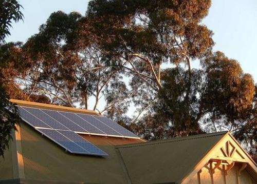 sistemi di accumulo di energia solare, creando case intelligenti